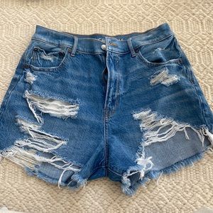 High rise boyfriend shorts from American Eagle